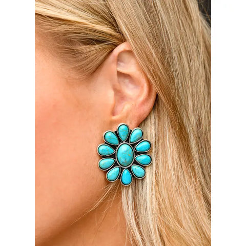Gold Hammered Hoop Earring With Turquoise Flower Post